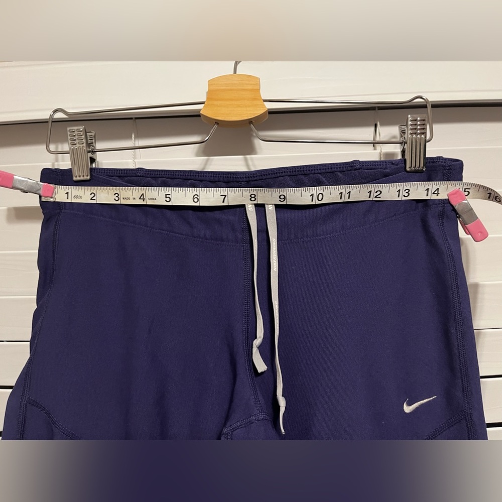 L, NIKE Dri-Fit athletic running capri’s with small pockets - Picture 15 of 17